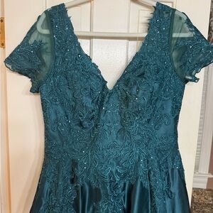 NWT Emerald Green Dress with Intricate Details - MOB or Holiday party dress
